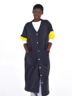 Daniel Chong Abrigo Funky, mangas amarillas.*Mujer Mujer