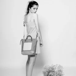 Daniel Chong Bandolera cuadrada impermeable DZ* Bandoleras Cuadradas