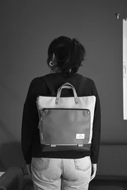 Daniel Chong Mochila book holder cuadrada impermeable DZ* Mochilas Book Holder Cuadradas|Mochilas Book Holder