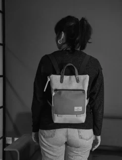 Daniel Chong Mochila Book Holder Mini Impermeable DZ* Mochilas Mini Book Holder|Mochilas Mini