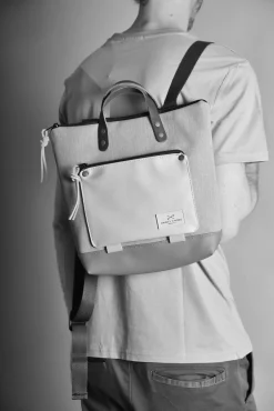 Daniel Chong Mochila Book Holder Mini Cuadrada Impermeable DZ* Mochilas Mini Cuadradas Book Holder