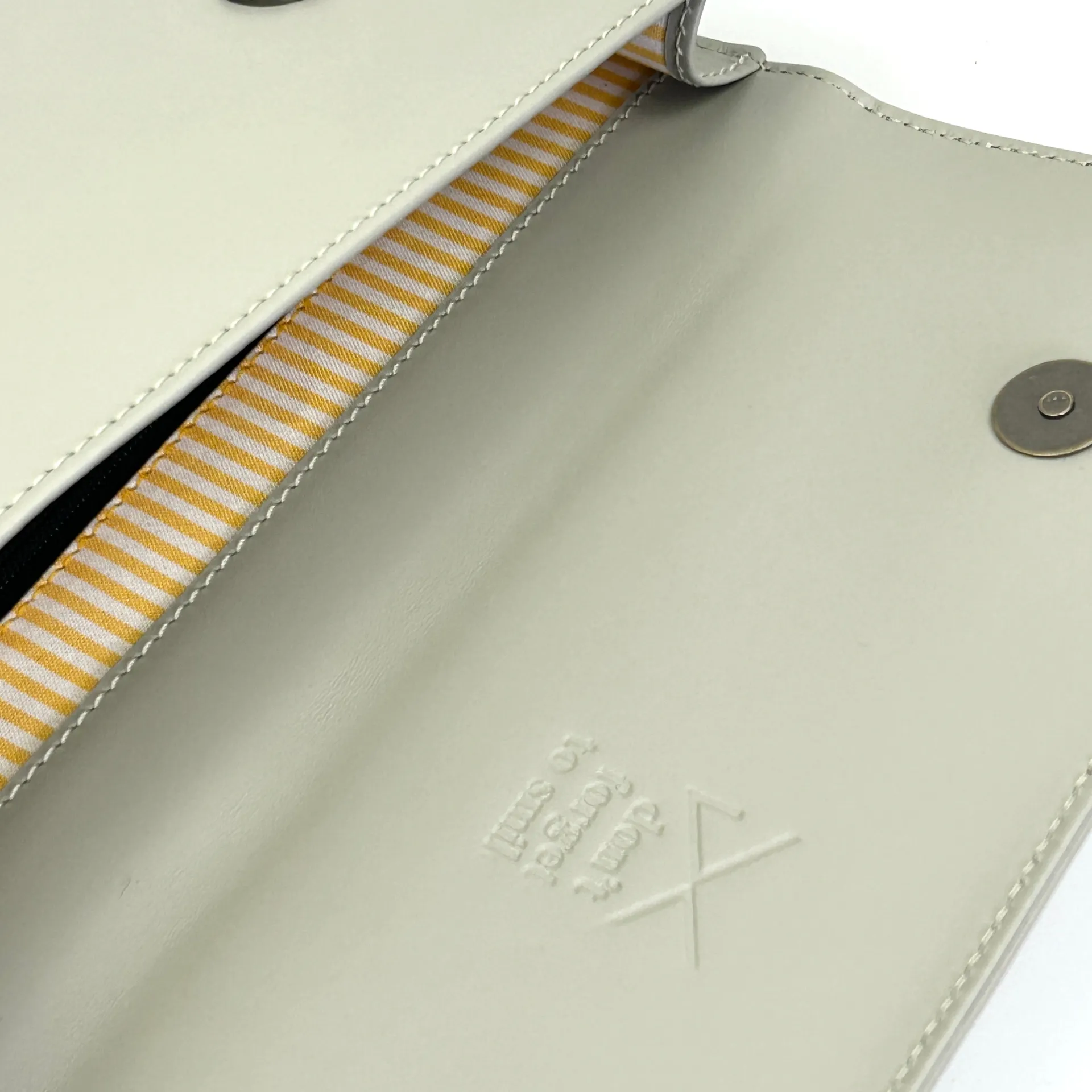 Daniel Chong Sobre de piel* Bolsos De Piel