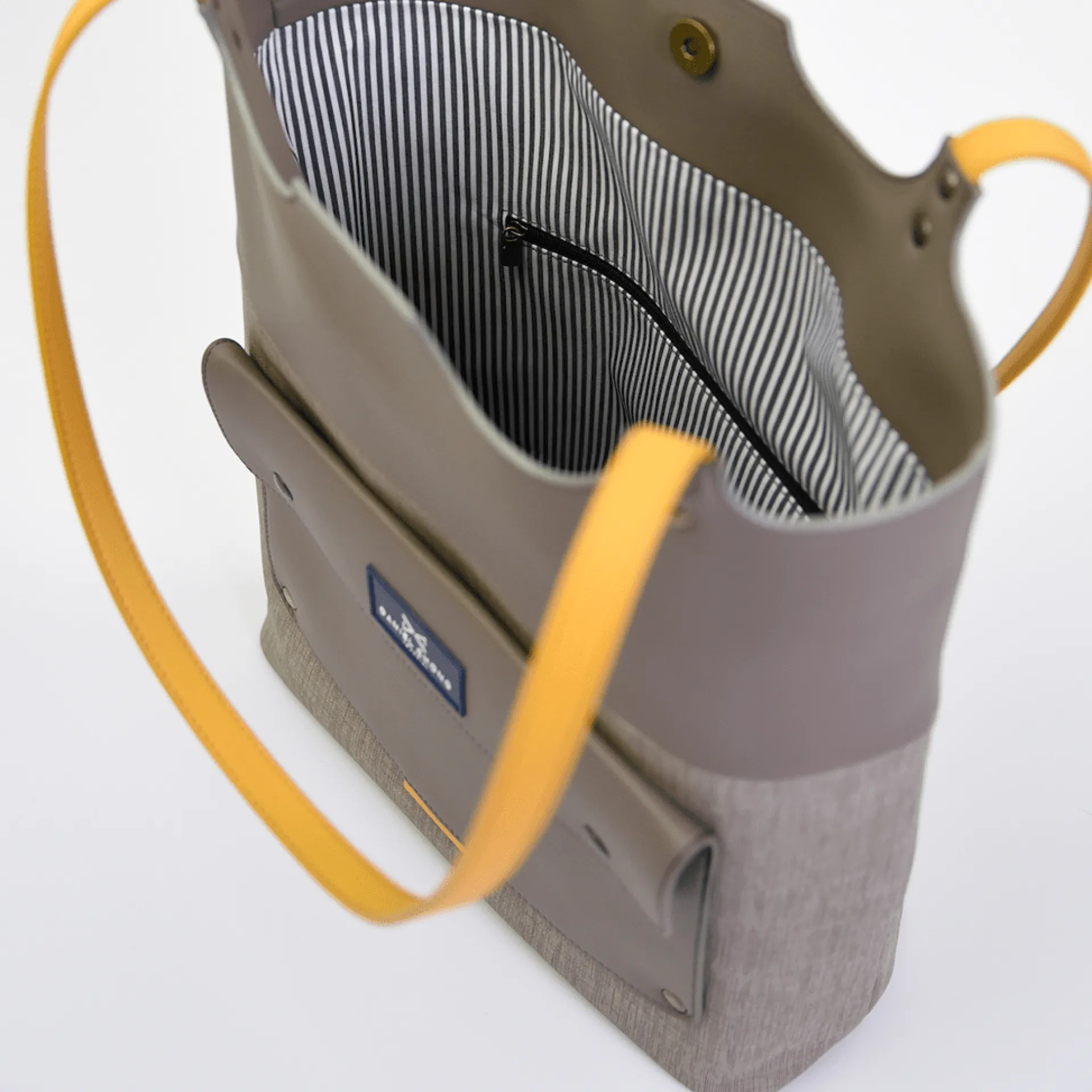 Daniel Chong T-shirt bag vegano* Tote Bags